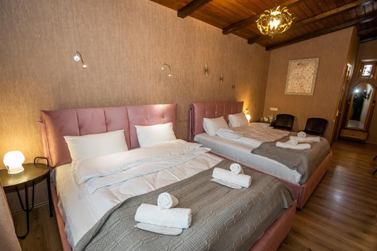 Hotel Old Tbilisi 5 Rooms Buitenkant foto