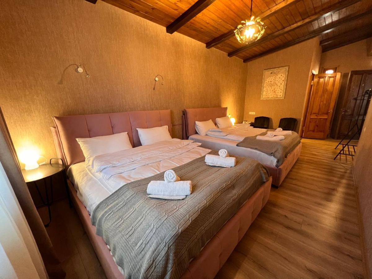Hotel Old Tbilisi 5 Rooms Buitenkant foto
