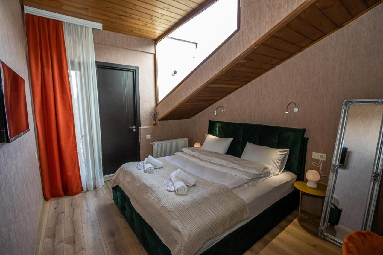 Hotel Old Tbilisi 5 Rooms Buitenkant foto