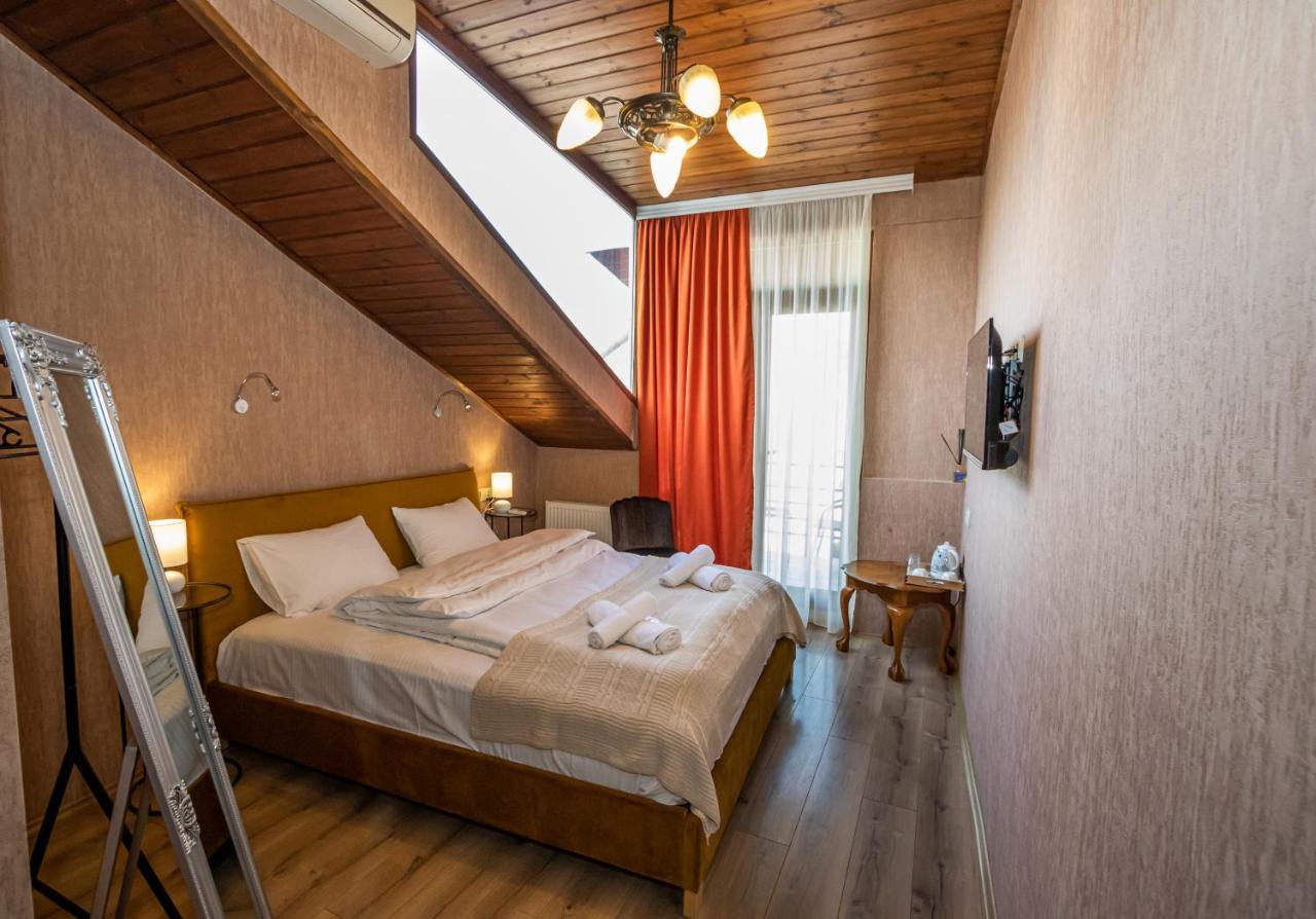 Hotel Old Tbilisi 5 Rooms Buitenkant foto